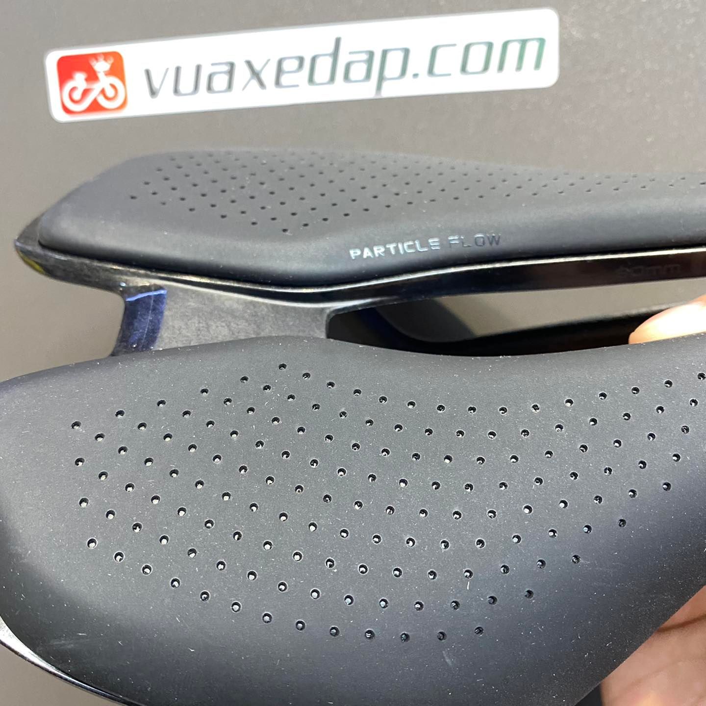 YÊN XE ĐẠP GIANT – FLEET SLR SADDLE