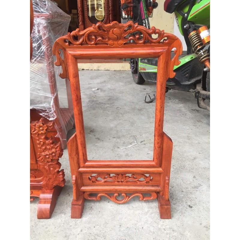 Khung ảnh thờ hoa lá tây gỗ hương đá