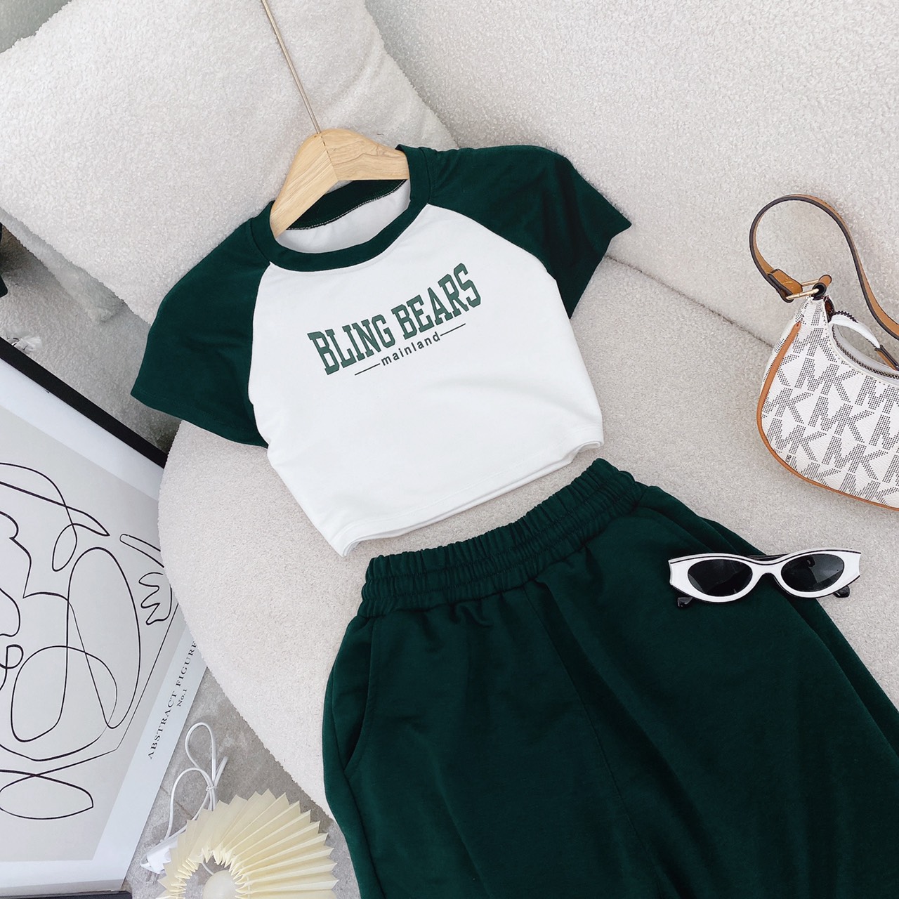 SET ÁO CROPTOP THUN RAGLAN + QUẦN ỐNG RỘNG LƯNG THUN JOGGER XANH RÊU