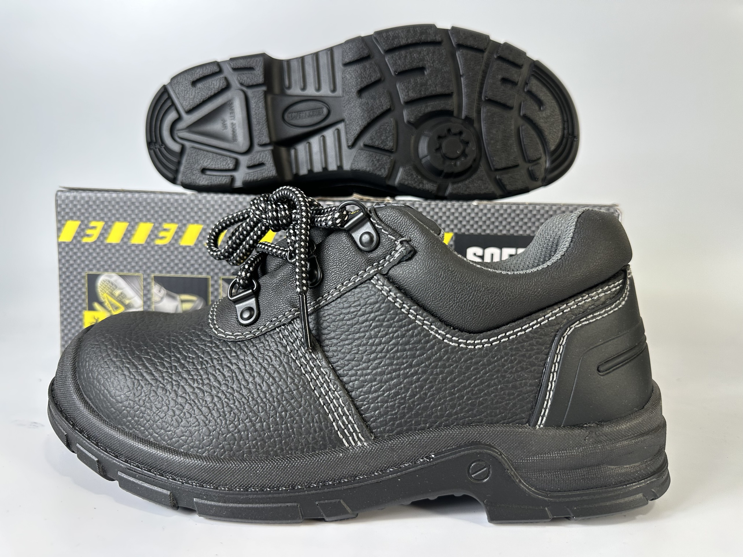 Giày Bảo Hộ Lao Động Safety Jogger Bestrun 231 S3, BestBoy 231 S3 Da Cao Cấp Chống Đinh Chống Trơn Trượt, Chống Va Đập, Chống Tĩnh Điện Sử Dụng trong Công Trình Xây Dựng