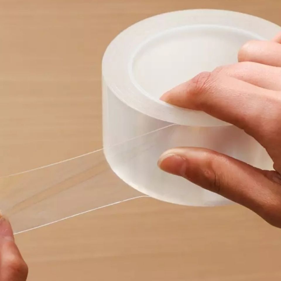 Băng keo 2 mặt Nano siêu dính. siêu chắc chắn. Dính trên mọi vật chất. Có thể tái sử dụng dài 3m rộng 3mm giày 2 ml