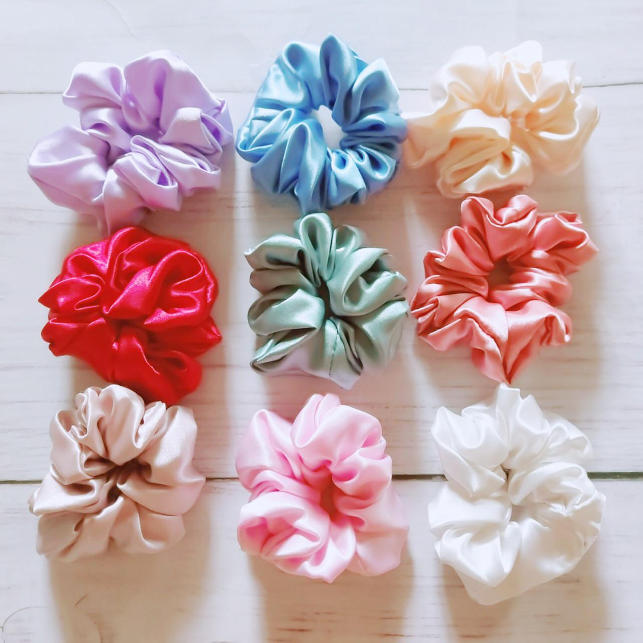 Combo 9 dây buộc tóc Scrunchies hottrend chất liệu phi bóng cao cấp - Màu Ngẫu Nhiên