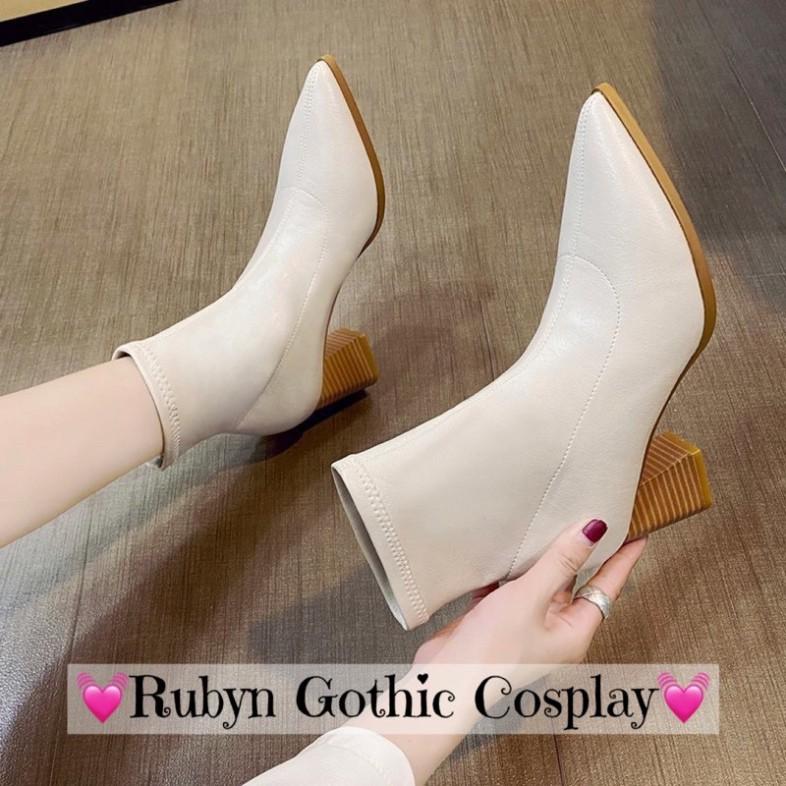 Giày Boot cao gót mũi nhọn đế vuông màu trắng kem hottrend ( Size 35 - 39 )