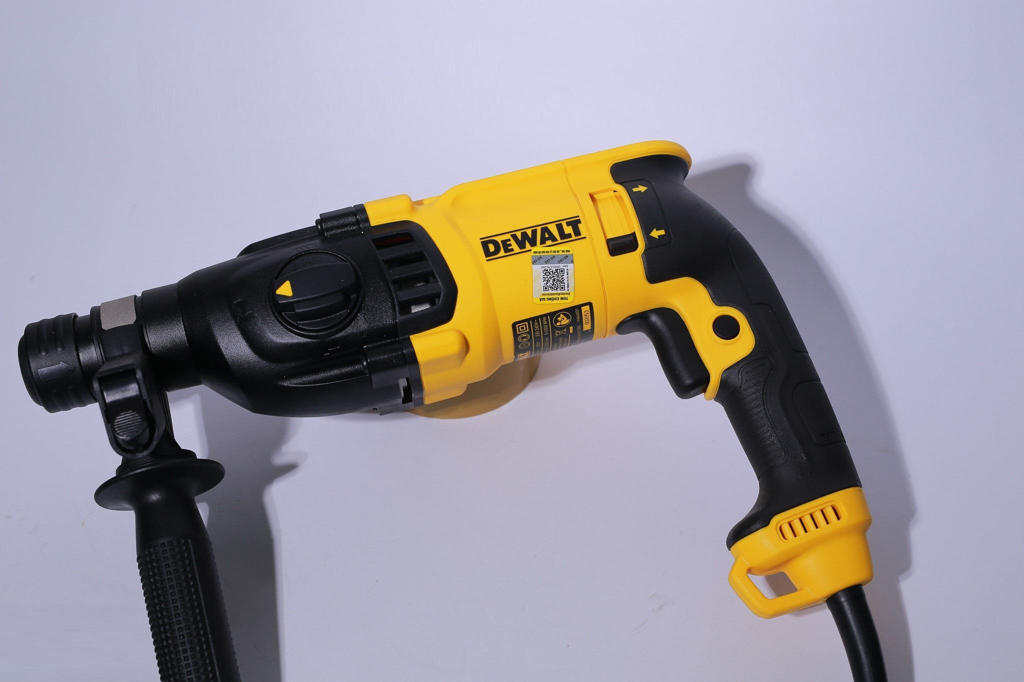 MÁY KHOAN BÚA 800W DEWALT D25133K-B1- HÀNG CHÍNH HÃNG