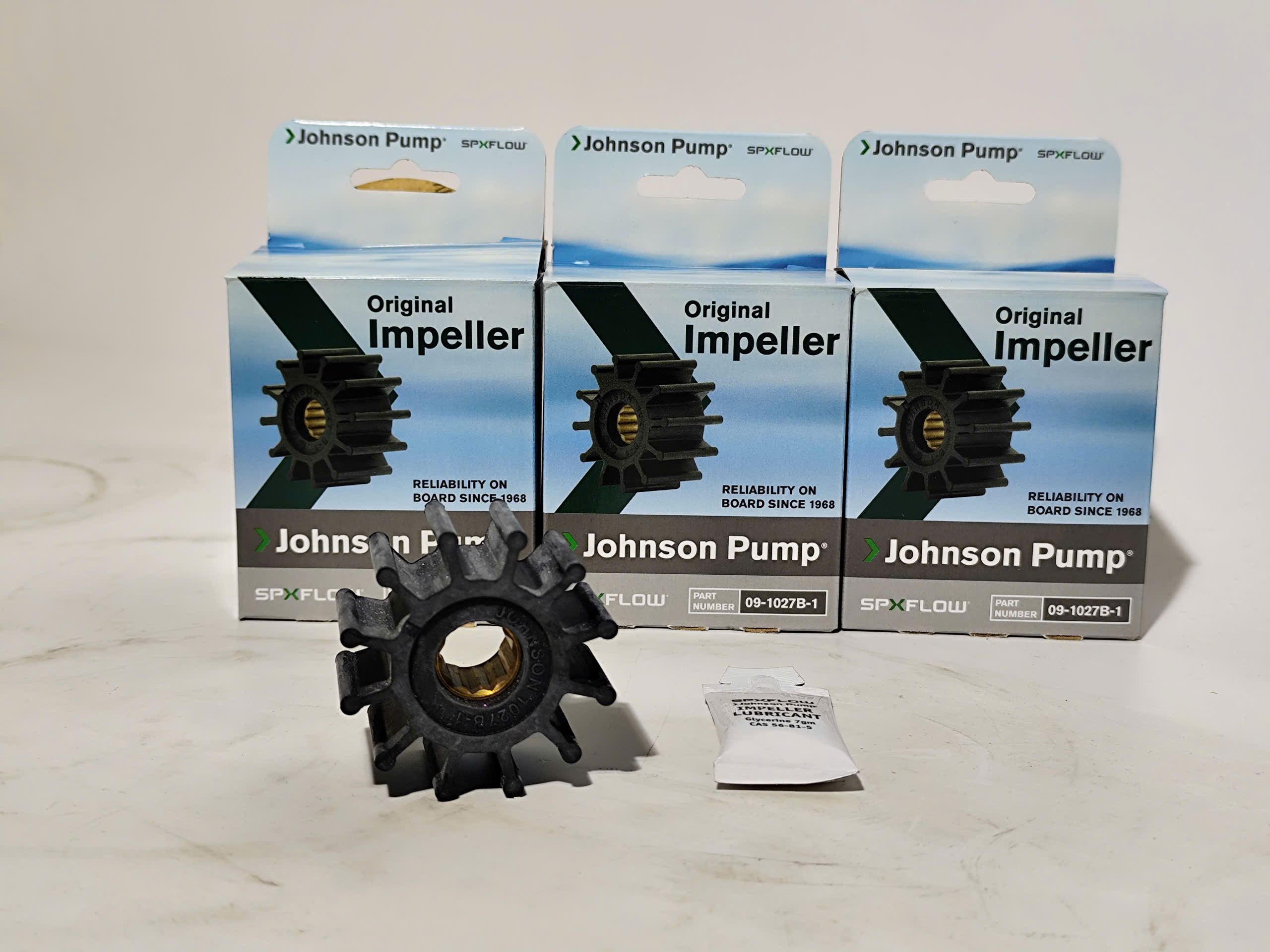 Johnson Pump 09-1027B-1 Cánh Cao Su Bơm Nước , Johnson Pump 10-24571-13,  Jabsco 1210-0001, JPI 091027B1, 02-0786