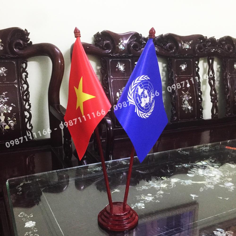 Cờ Để Bàn Đế gỗ Việt Nam - Liên Hợp Quốc
