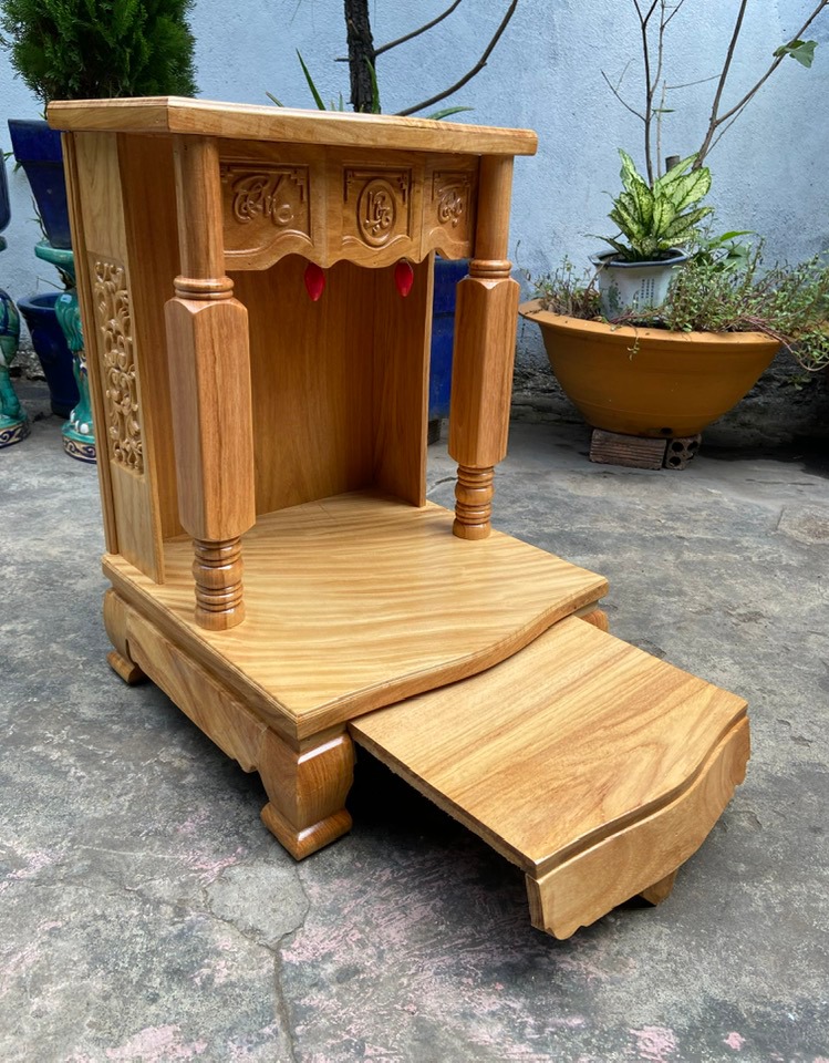 Bàn thờ thần tài ông địa gỗ Gõ Đỏ cột vuông 48 x 68cm