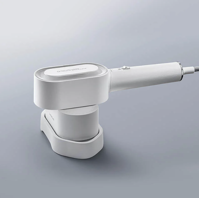 Bàn ủi hơi nước LocknLock Rotating steam iron 80ml ENI282WHT - Hàng chính hãng