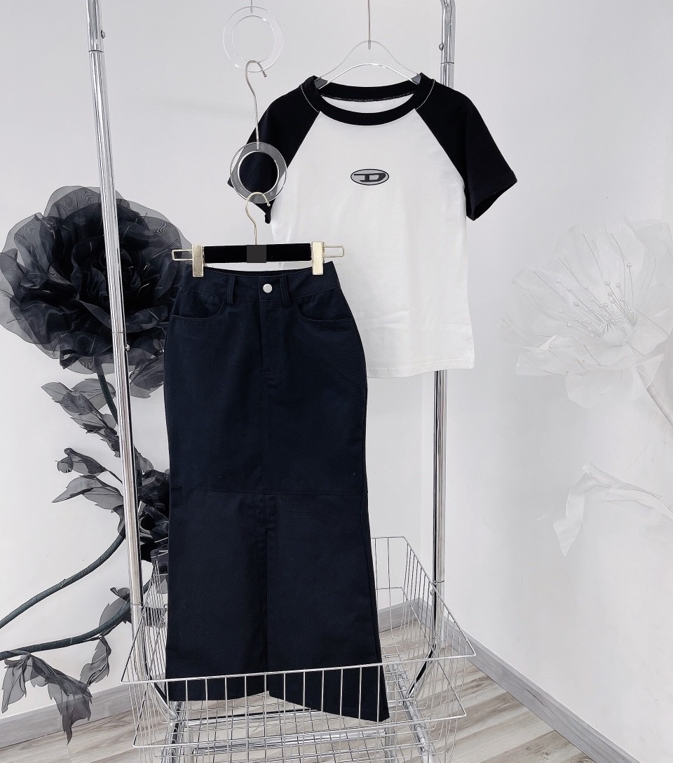 SET CHÂN VÁY JEANS DENIM DÀI XẺ TÀ SUÔNG TRƠN MIDI + ÁO THUN TAY NGẮN DẠO PHỐ ĐI BIỂN ĐI HỌC ĐI LÀM