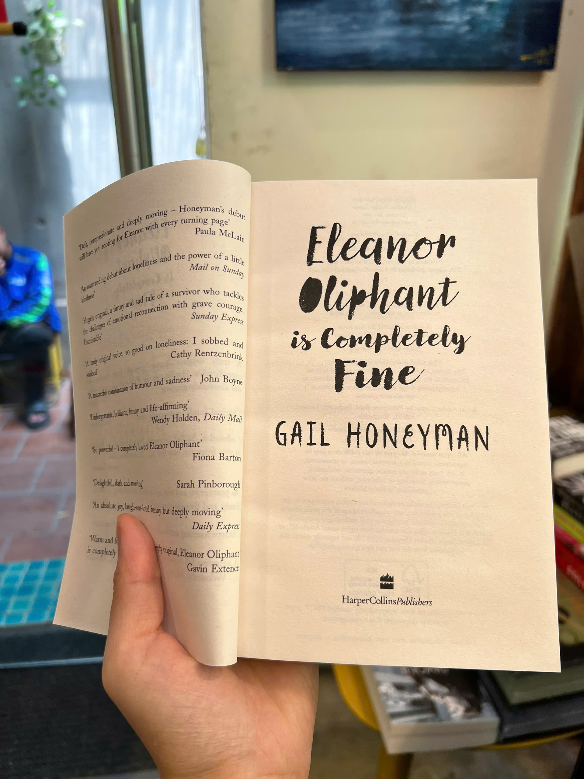 Sách - Eleanor Oliphant Is Completely Fine by Gail Honeyman | Literary Fiction / Romance / Ngoại văn