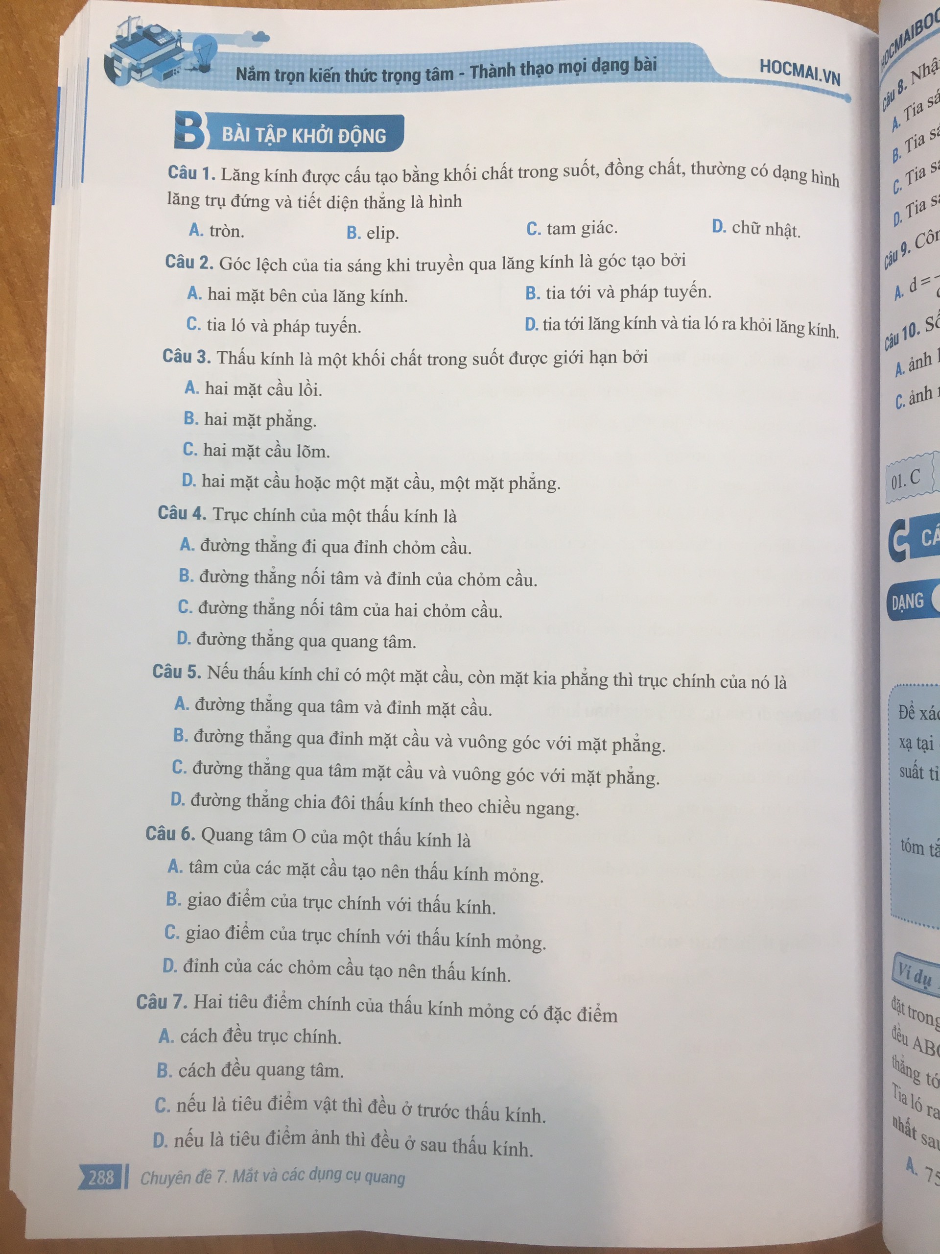 Sách Bứt phá 9+ môn Vật lí lớp 11