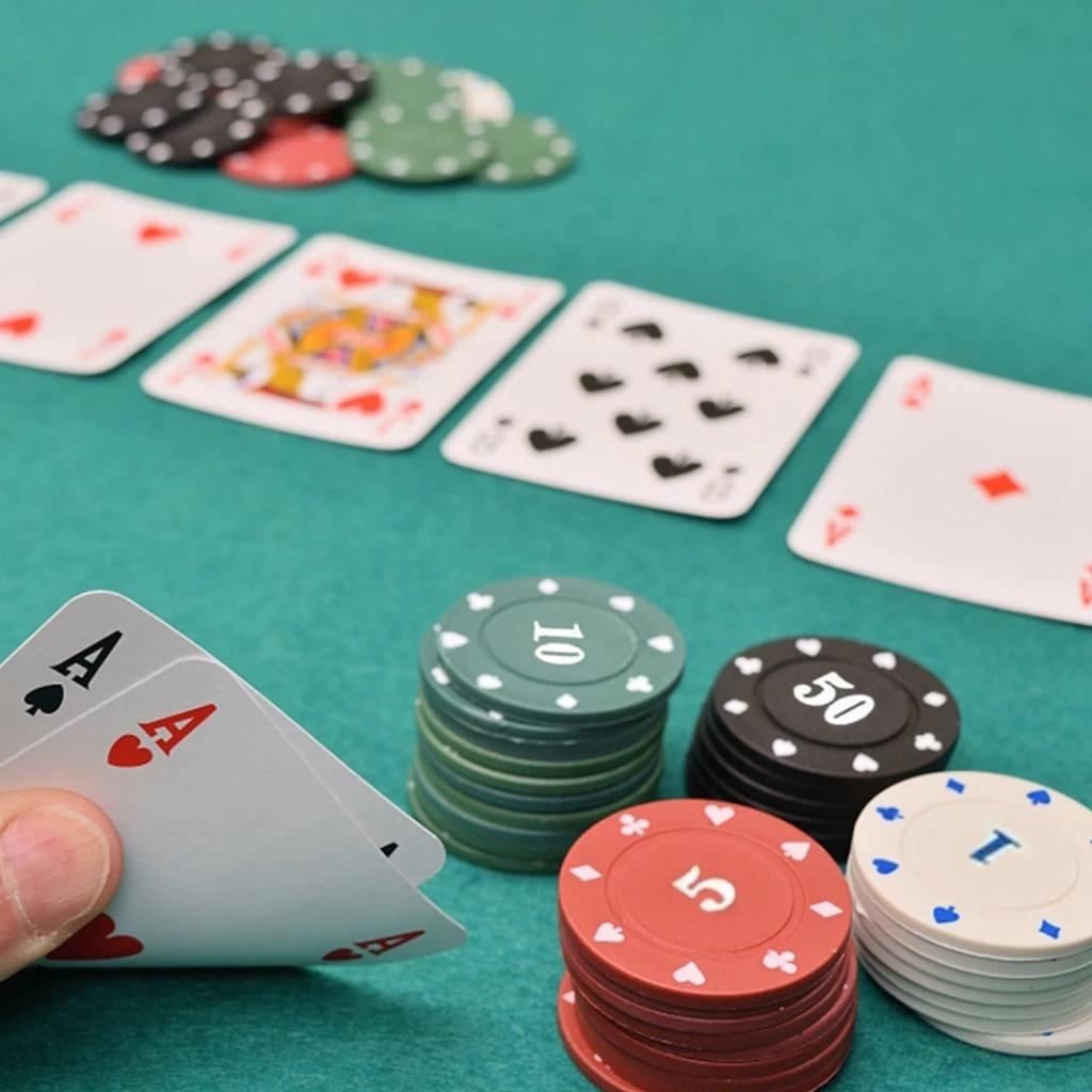 Bộ Phỉnh Poker 200 Chips xì dách có số (Phỉnh Poker) thảm Blackjack - Home and Garden