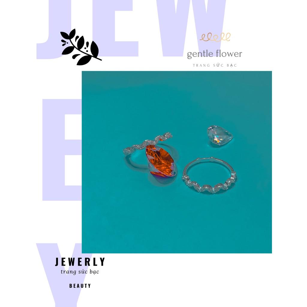 Nhẫn bạc ta nữ hình lượn sóng đính đá chấu viền thiết kế đơn giản Gentle Flower