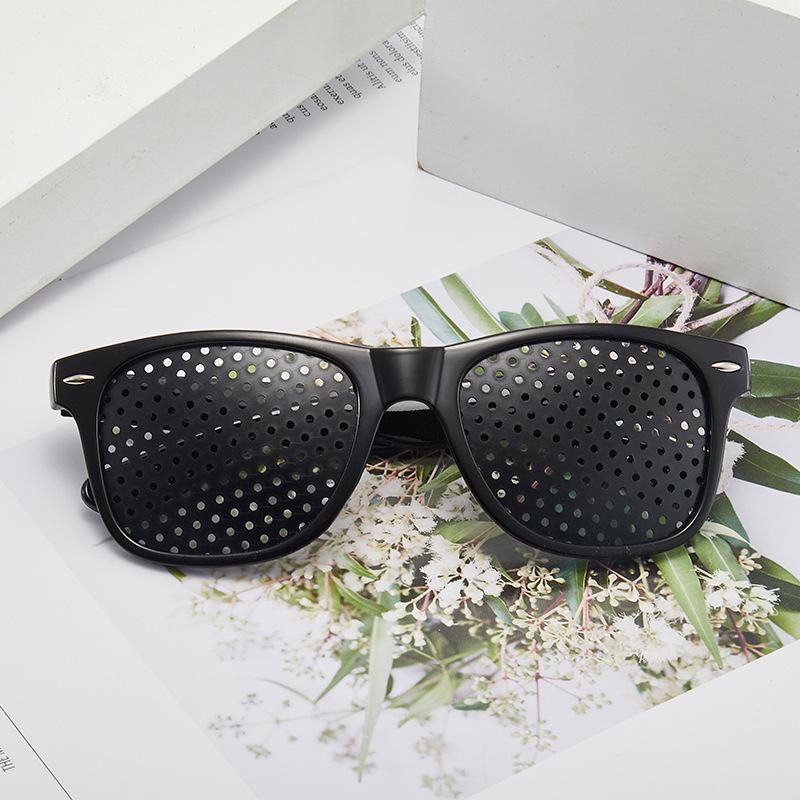 Kính chống loạn thị Anti-Myopia với các lỗ hổng điều chỉnh tầm nhìn Mệt mỏi Kính lỗ cho nam giới cải thiện thị lực tự nhiên Color: 5 holes
