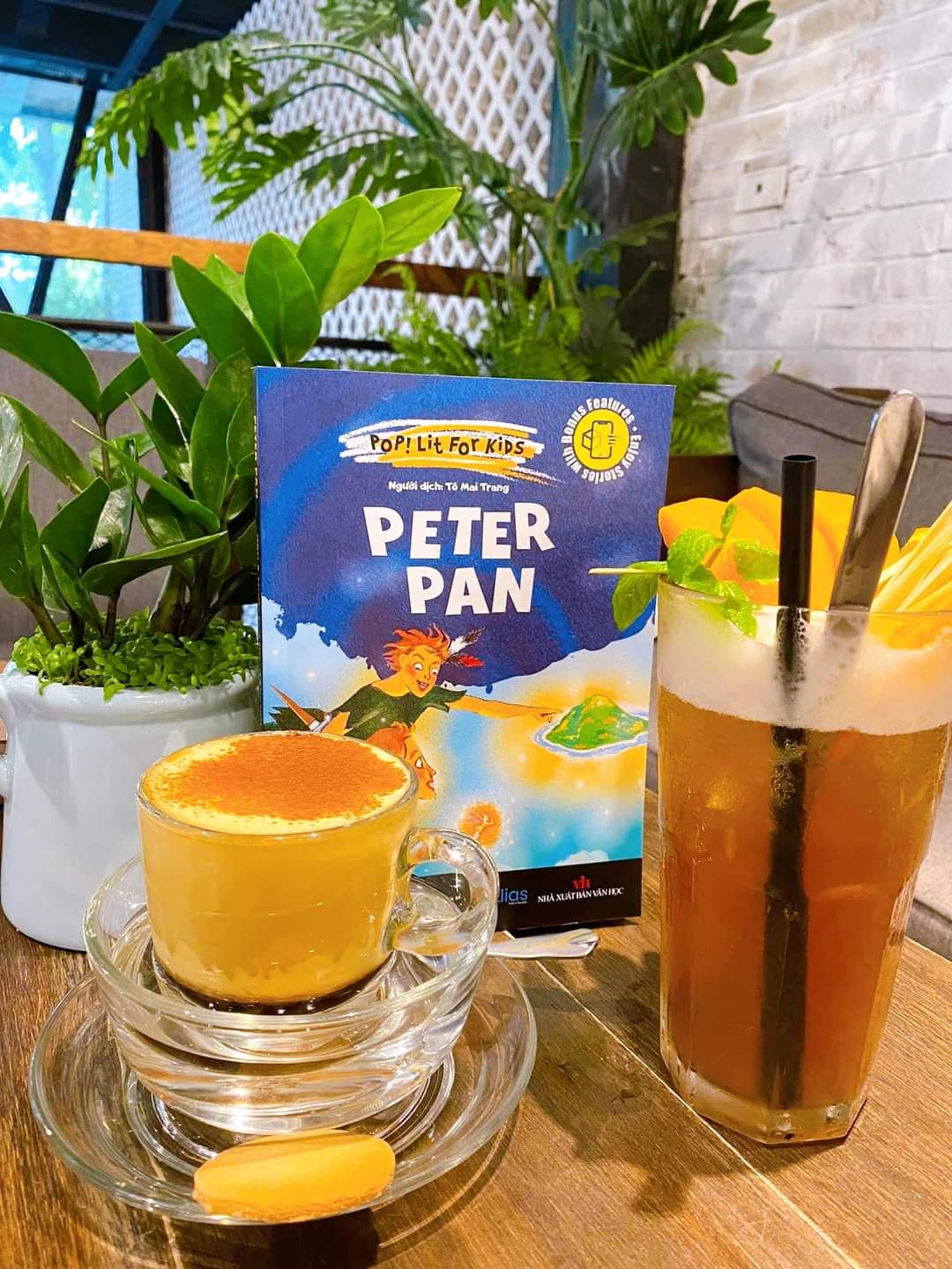 Peter Pan (Song ngữ Anh - Việt) - Tặng kèm postcard