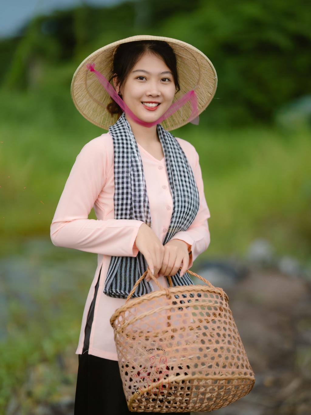 Bộ bà ba lụa hồng cam quần phi đen - Có bộ bà ba Bigsize- may sỉ bà ba toàn quốc - May bộ bà ba theo yêu cầu - Bộ bà ba, Bộ bà ba