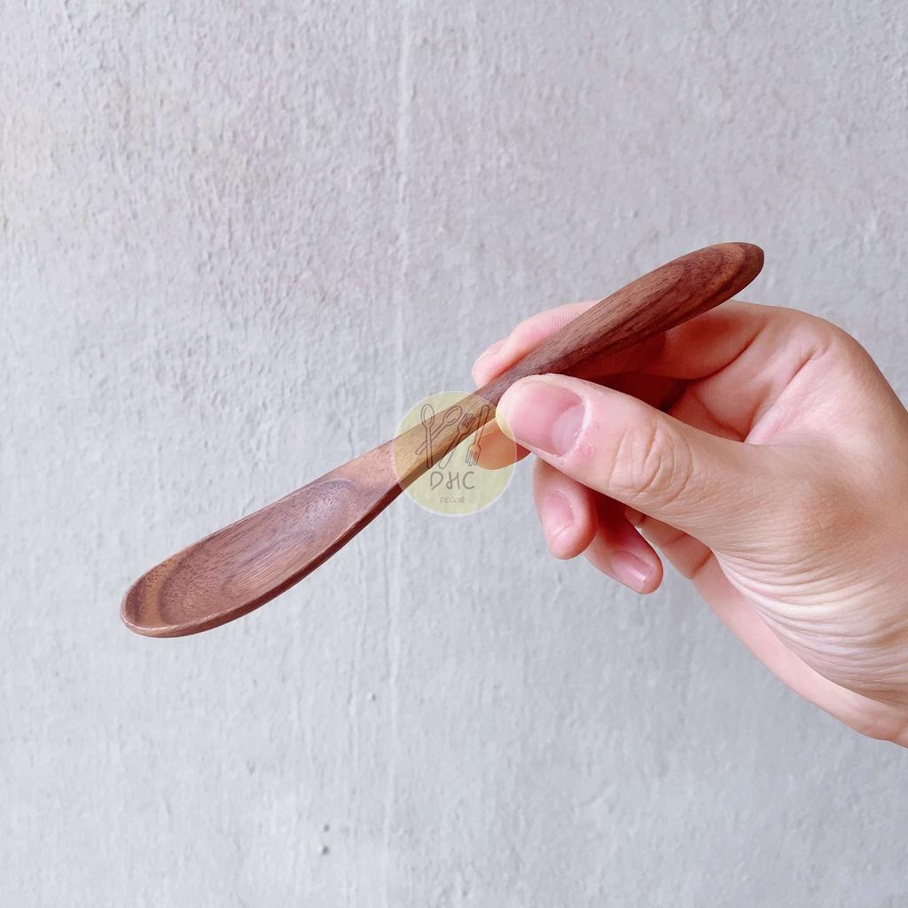 Thìa , Muỗng, Nĩa, Dĩa gỗ Óc chó thủ công đẹp mắt, đa dang kích thước