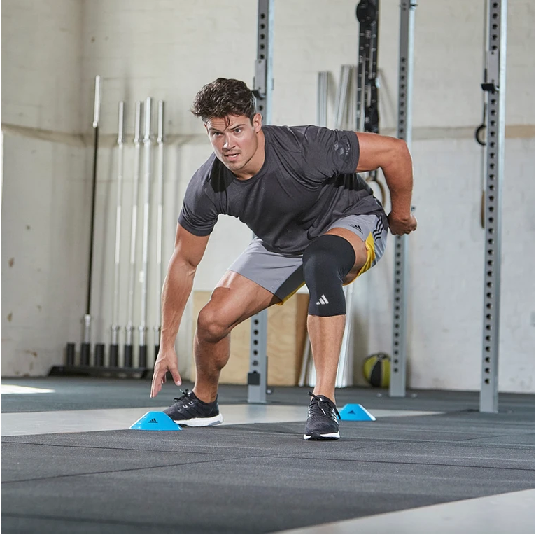 Bó Gối, Băng Gối Thể Thao Thun Co Giãn ADIDAS ADSU-1242WH Knee Support (1 Cái) - Hàng Chính Hãng