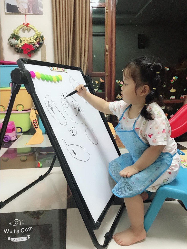 bảng Flipchart 2 mặt zoay lật 360 độ cho bé tập vẽ