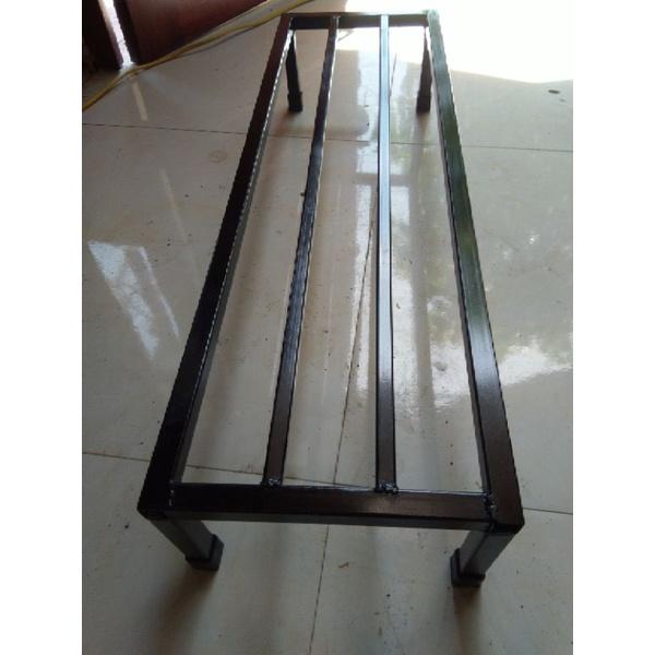 Kệ kê chậu- Dài 80cm,Rộng 25cm.Ca0 15cm.Hộp thép 2*2cm.2 nan phụ