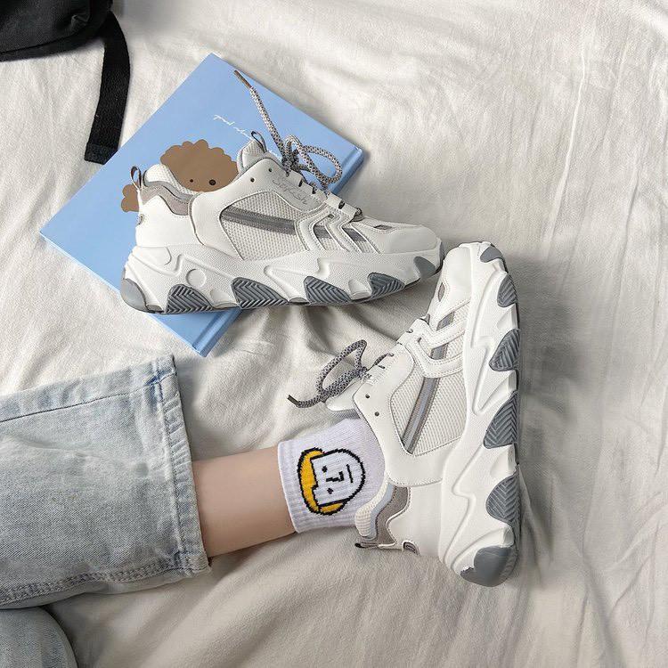 Giầy thể thao nữ phát sáng dây đốm