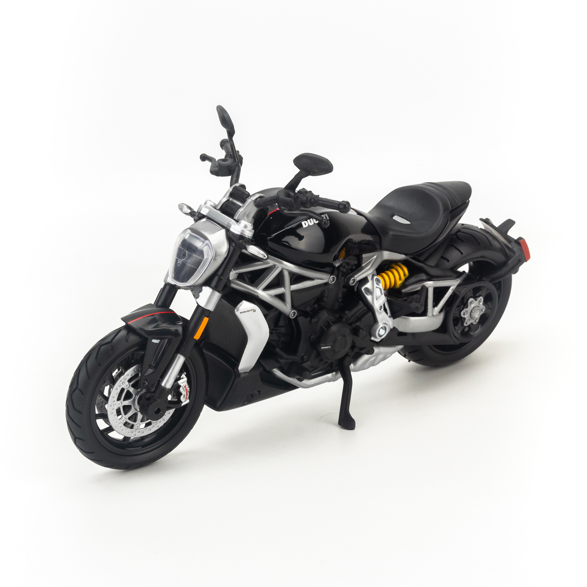 Mô hình xe mô tô Ducati X Diavel S 1:12 Maisto 31101