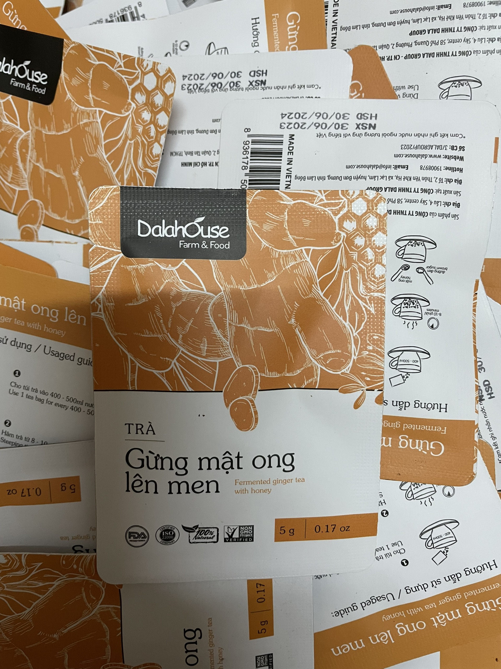 Trà gừng mật ong lên men Dalahouse Hộp 15 gói - Giữ ấm bụng, cứu cánh ngày đèn đỏ