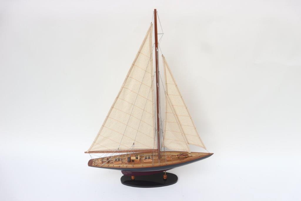 Mô hình du thuyền đua ENDEAVOUR  - 60cm