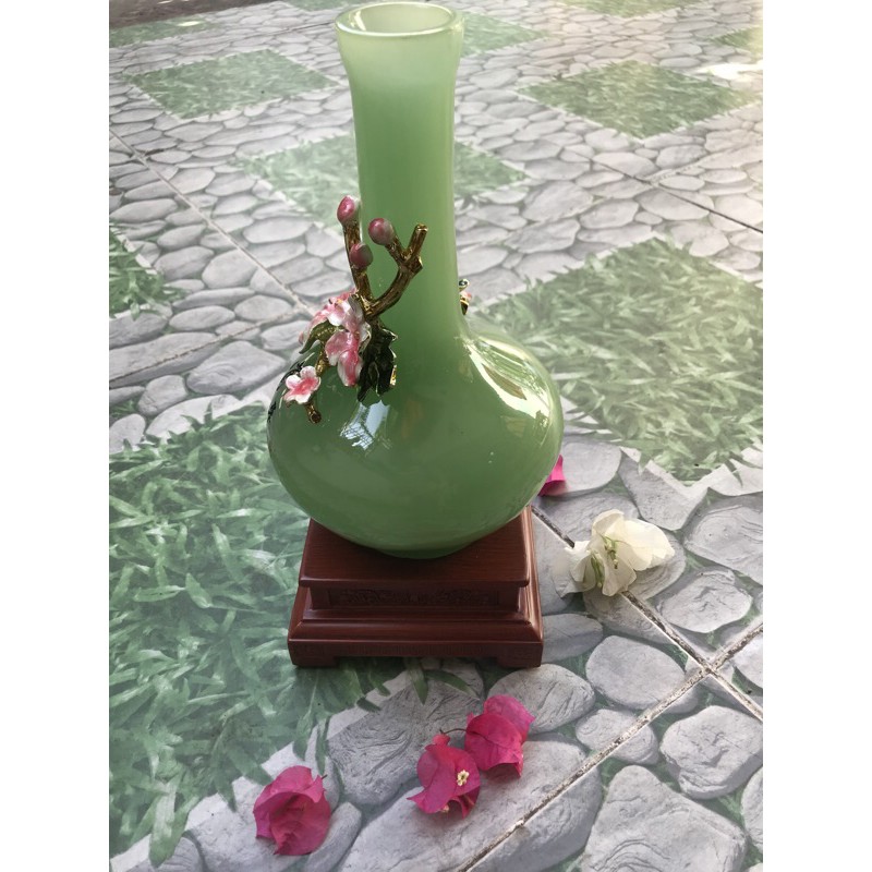 Chiếc Bình Phong Thủy Phú Quý Xanh Ngọc Rất Đẹp Trạm Nhánh Bông Hoa Đào Đầy Hoa Size Cao 28cm đk 13cm đế gỗ 12cm Hợp Anh Chị mệnh Mộc mệnh Hỏa trưng Bình trong nhà ý nghĩa Bình An Giàu Sang Phú Quý Tài Lộc ạ