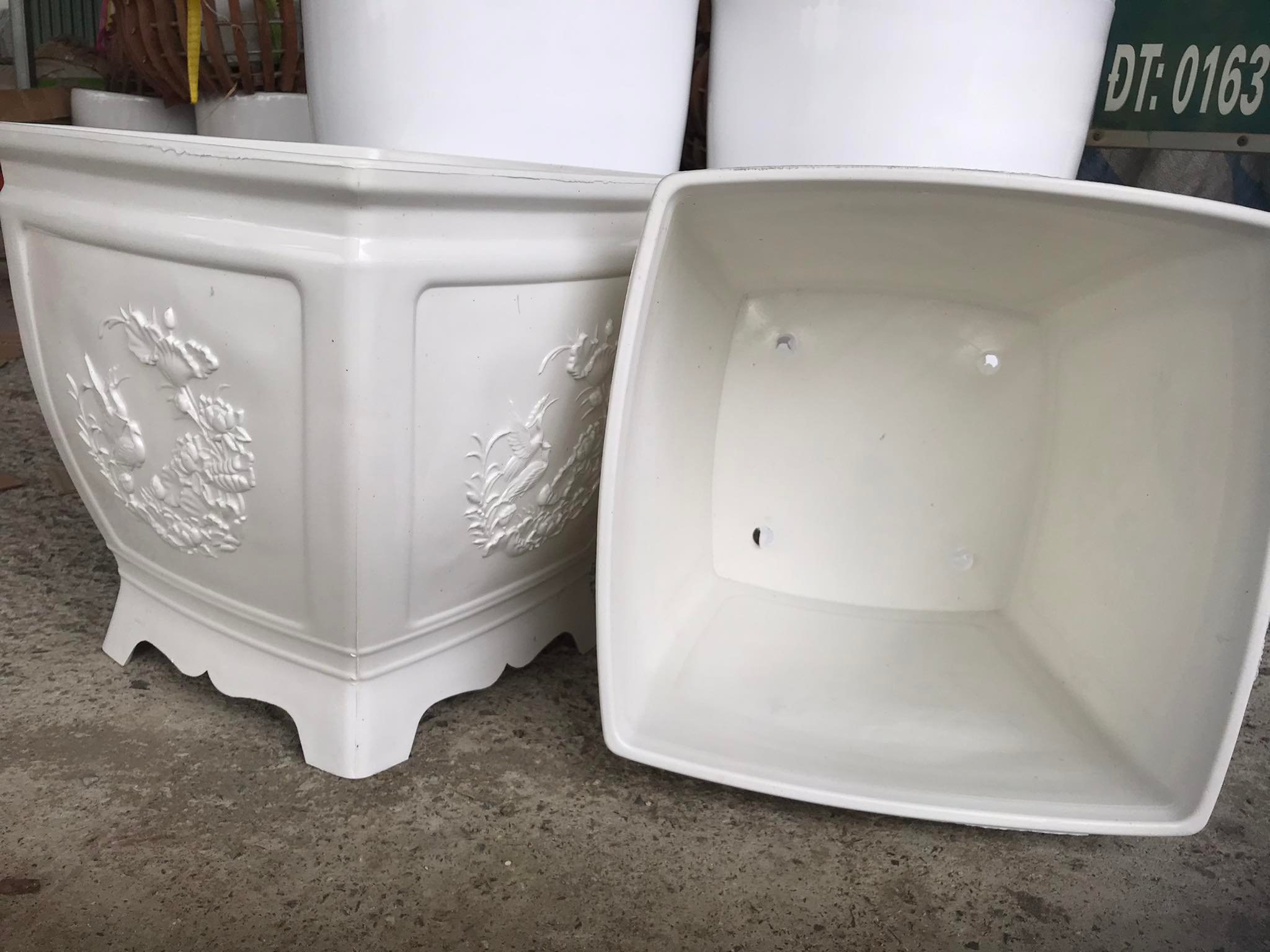 Chậu Trồng Hoa - Cây Cảnh Chưng Tết Hình Vuông Họa Tiết Hoa Sen Sang Trọng, KT 33x31Cm