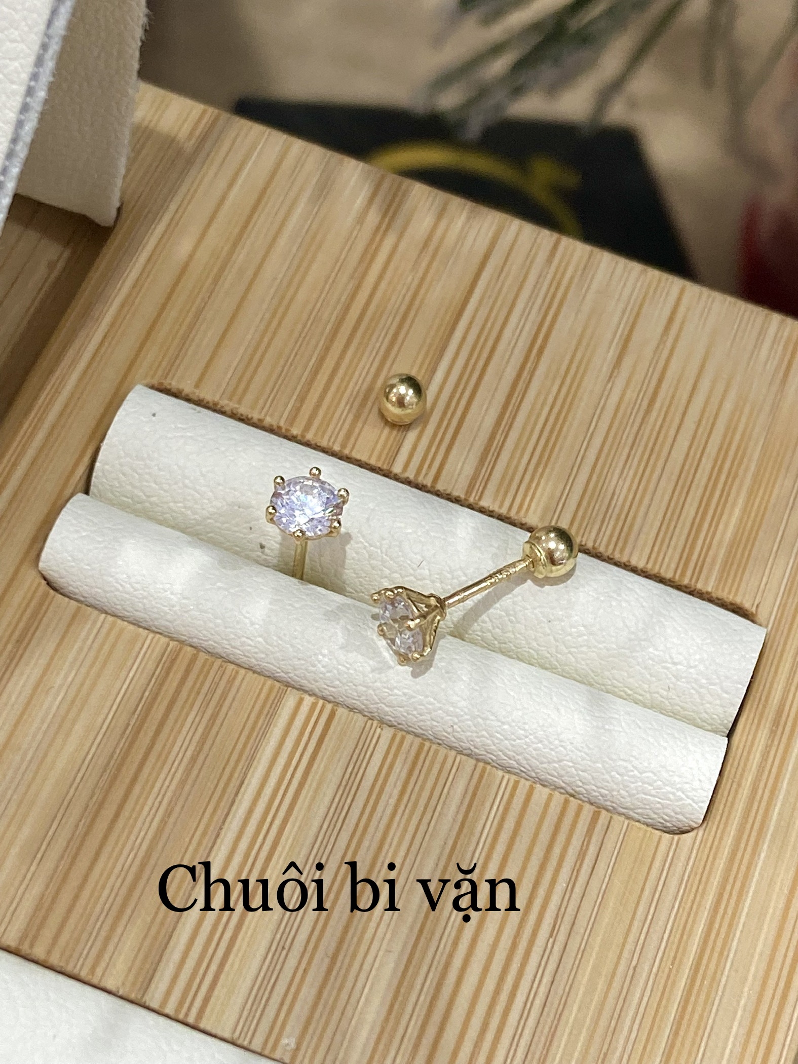 Khuyên Tai Nụ 6 Chấu Vàng 14KY Đính Đá CZ trắng - MOON Jewelry