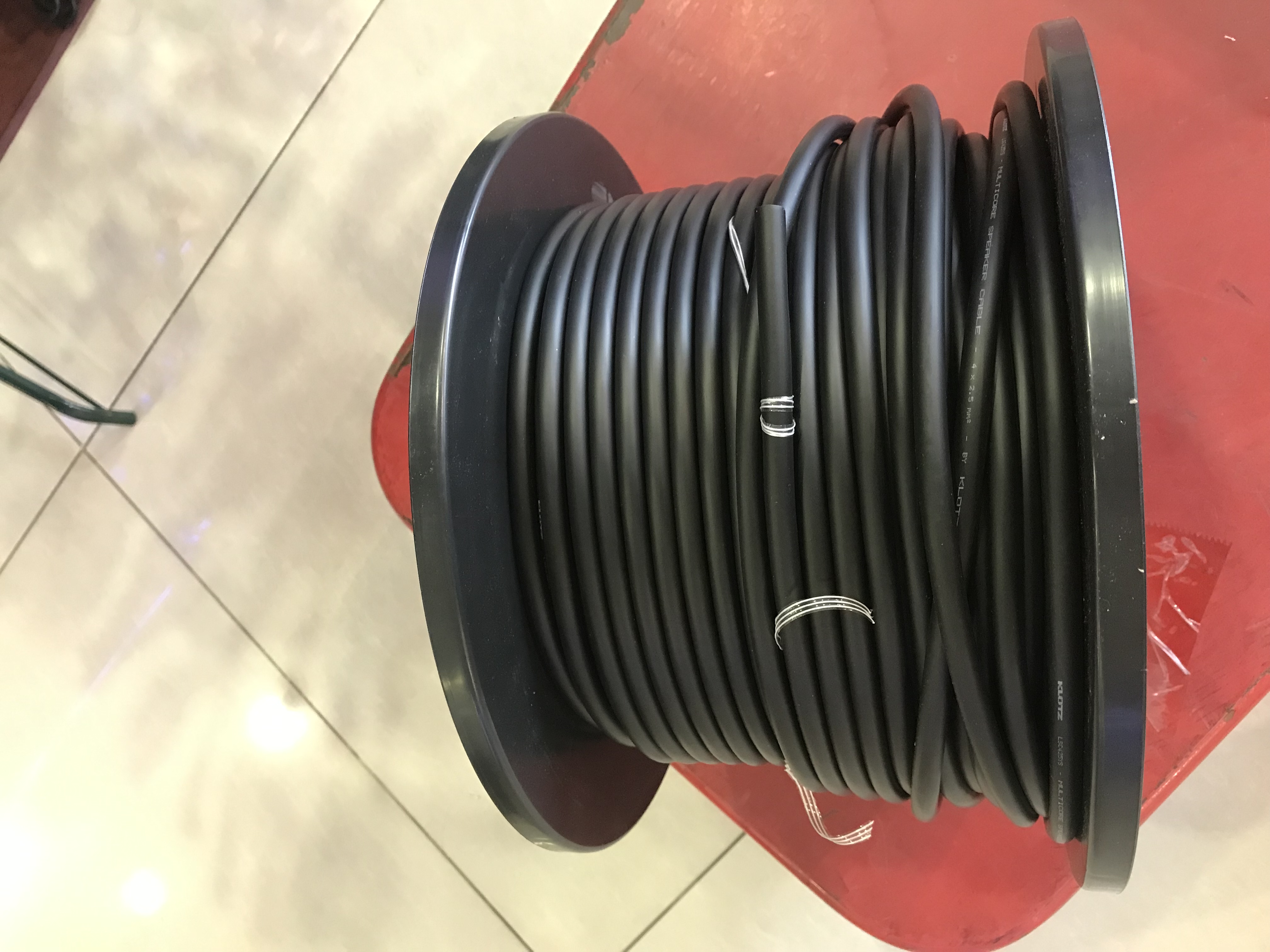 Dây loa Klotz LSC425YS – Hàng Chính Hãng