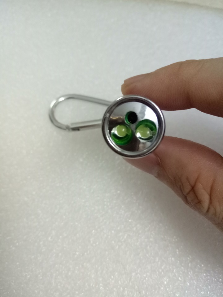Móc khóa đa năng có đèn Laze để trình chiếu + đèn pin - Hàng chính hãng