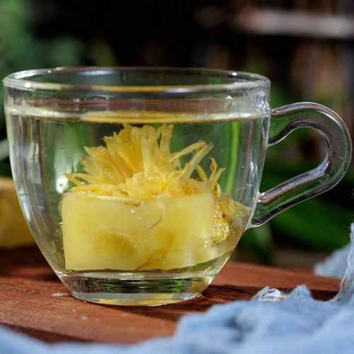 Trà hoa cúc đường phèn