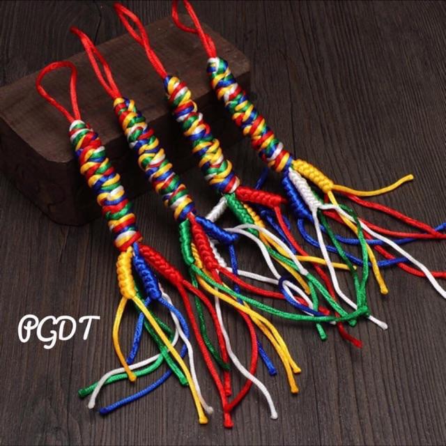 Tua ngũ sắc Mũi Tên Chiêu Tài