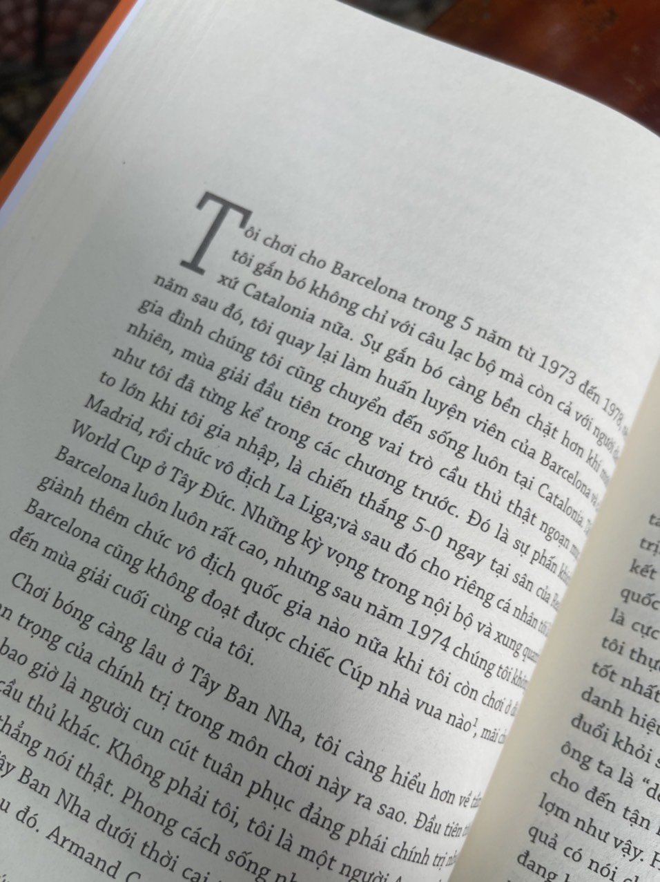 CÚ NGOẶT BÓNG CỦA TÔI – Tự truyện của Johan Cruyff - Nguyễn Dương Hiếu, Đặng Nguyễn Hiếu Trung, Lê Minh Loan dịch - NXB Trẻ (bìa mềm)
