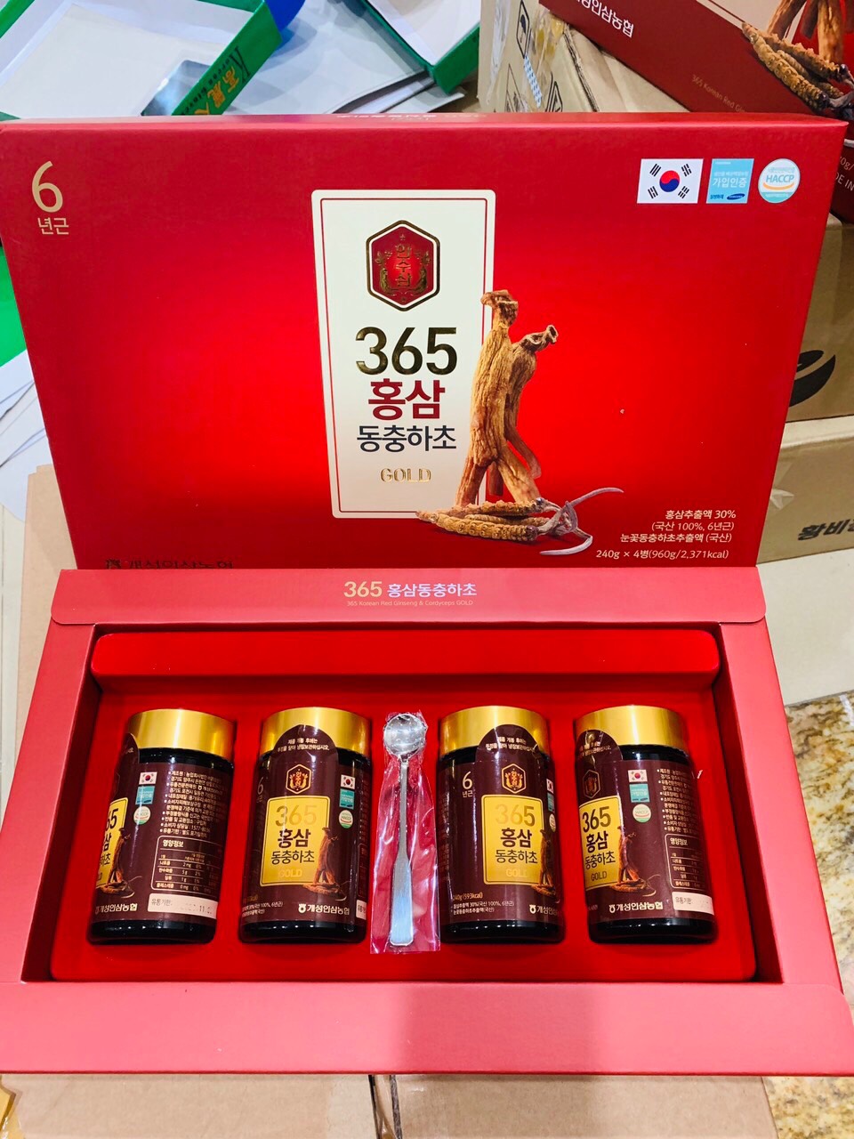 Cao hồng sâm đông trùng hạ thảo 365 Gold Hàn Quốc hộp 4 lọ - Quà tặng thượng hạng cho mọi người
