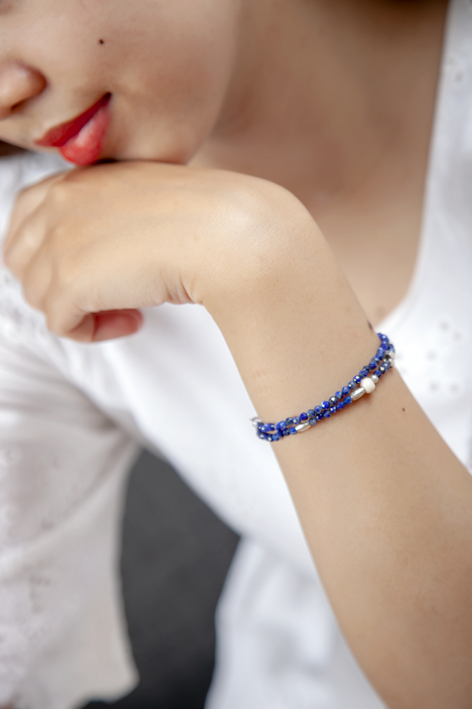 Vòng phong thủy Ngọc lưu ly Lapis VT081