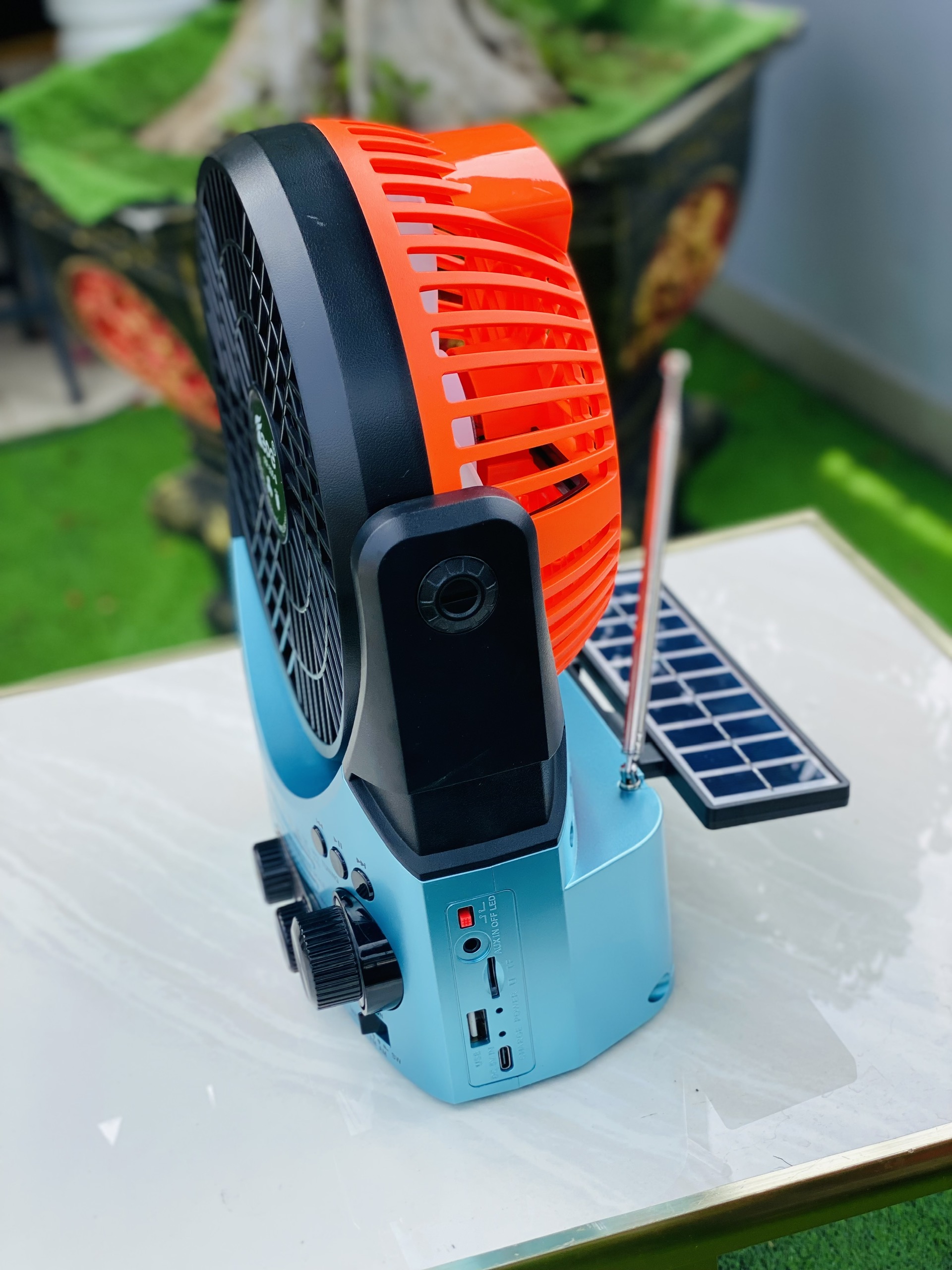 Quạt Đa Năng 4in1 FP 335S Có Năng Lượng Mặt Trời  Kèm Loa Nghe Nhạc, Đài FM, Đèn Pin FM, USB, TF Tiện Lợi Du Lịch Cắm Trại Dã Ngoại Hàng nhập Khẩu