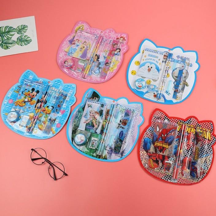 Combo 100 Bộ Bút chì, thước kẻ, gọt bút, tẩy chì,sổ ghi chú xinh xắn hình dáng người nhện doremon mickey elsa c