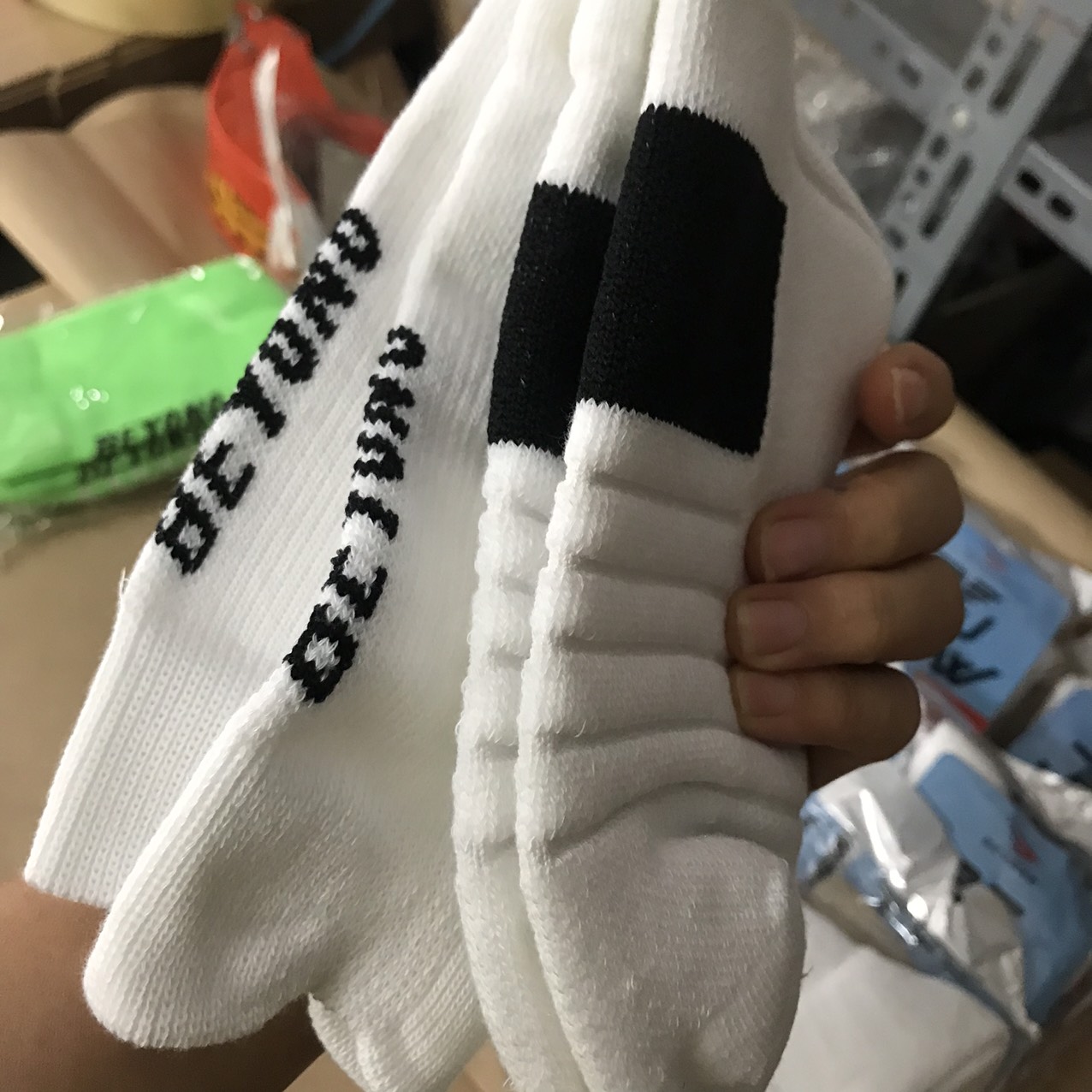 Tất bóng chuyền Beyono cao cấp - Chất liệu cotton co dãn 4 chiều - chống hôi chân