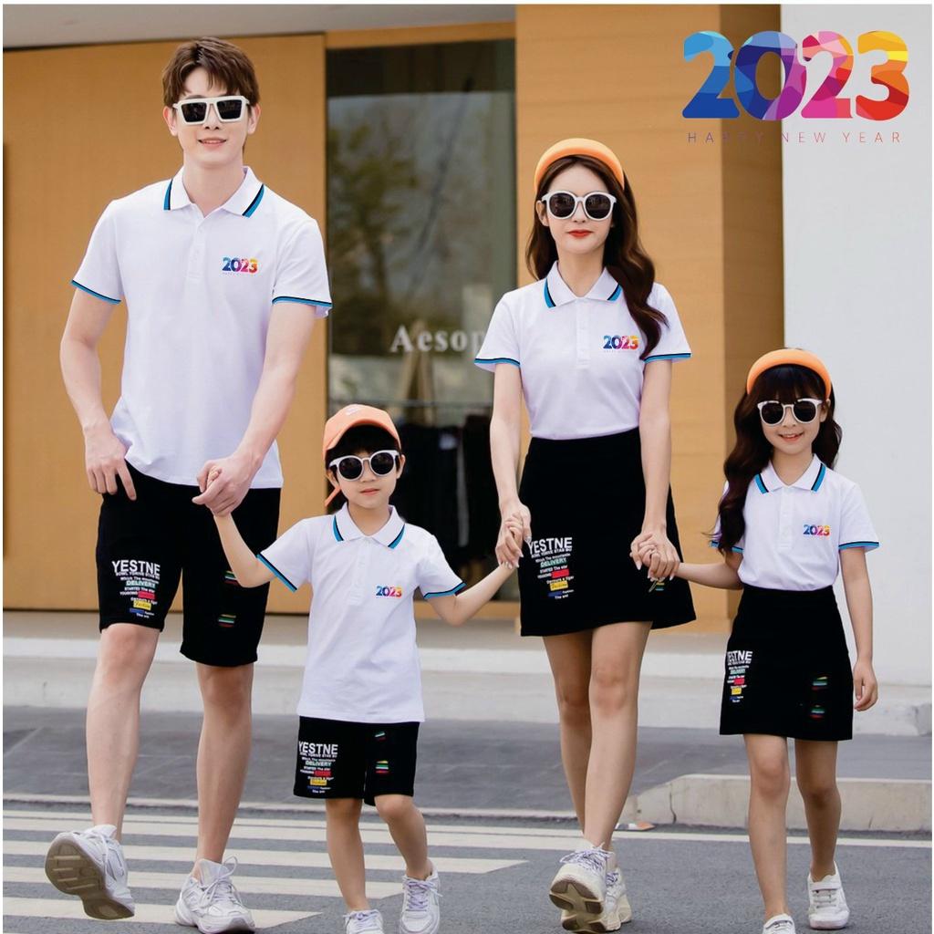 Áo đồng phục đi biển gia đình có cổ Tết 2023 .