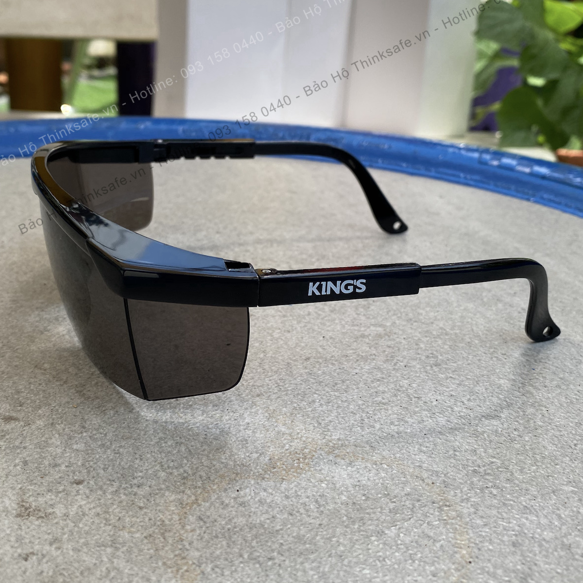 Kính chống bụi King's KY152 phòng dịch chống tia UV kính bảo hộ lao động chống bụi chống xước, đọng sương bảo vệ mắt trong lao động, đi xe máy (màu đen)