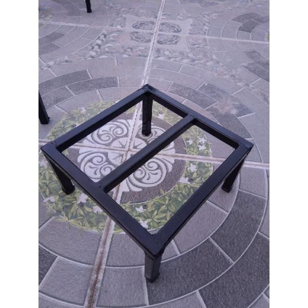 Kệ Vuông kê chậu hoa, cây cảnh kích thước 20cmx20cm. cao 20cm. hộp sắt 20*20mm
