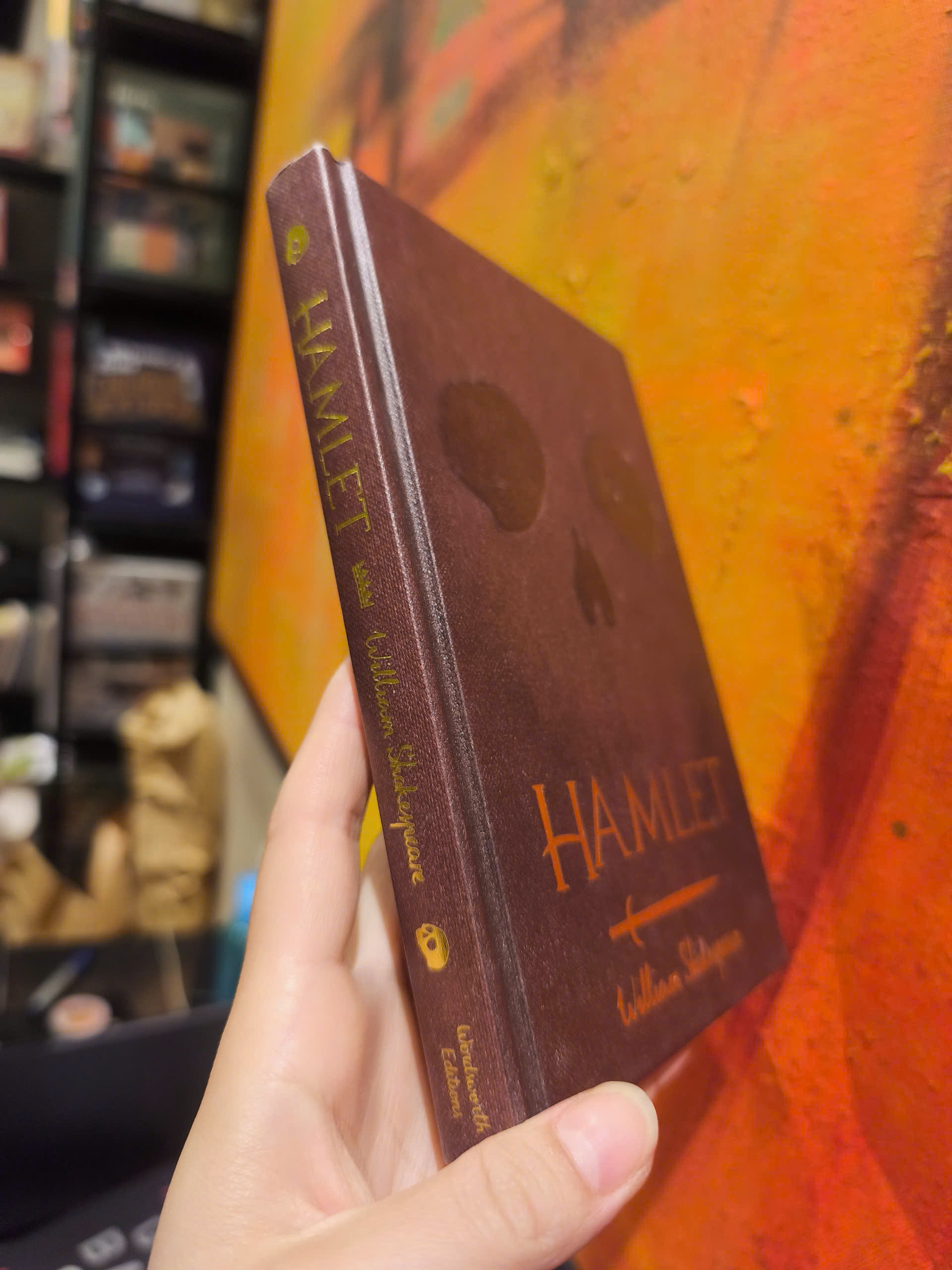 Sách - Hamlet by William Shakespeare - Classics/ Plays /Fiction