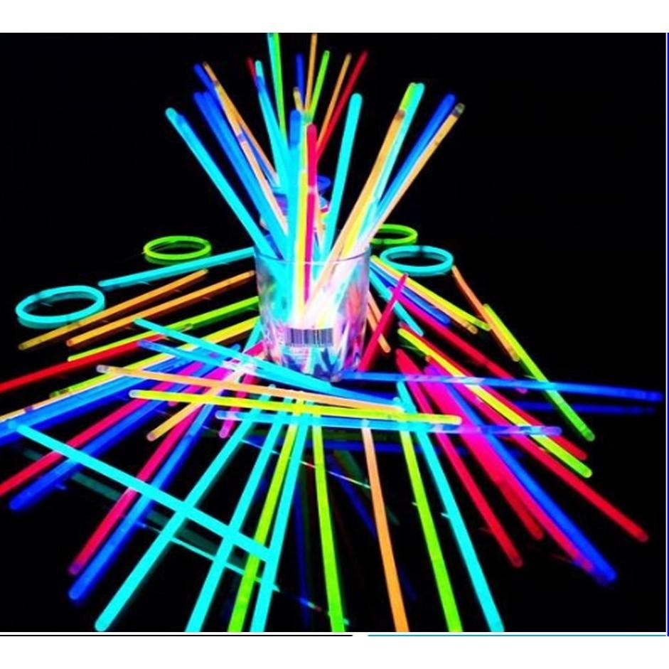 Combo 100 Que Dạ Quang Glow Stick Phát Sáng Kèm 100 Đầu Nối