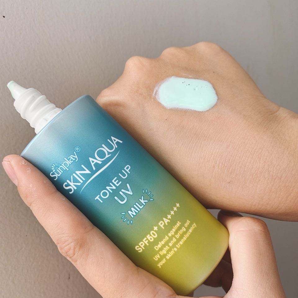 Sunplay Skin Aqua Sữa Chống Nắng Hiệu Chỉnh Sắc Da Tone Up UV Milk  Mint Green SPF50+, PA++++  50g