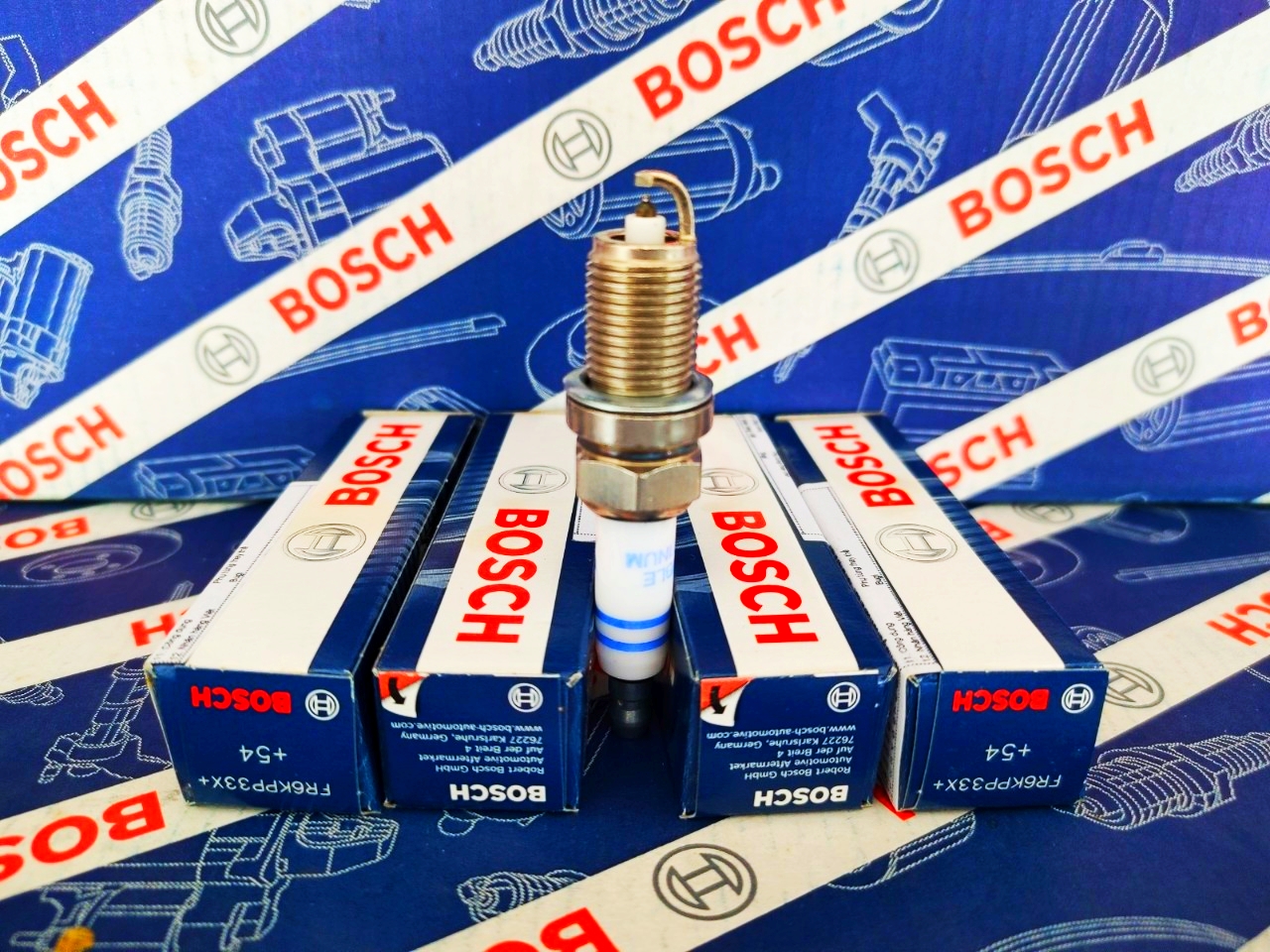 Bugi Bosch Chân Ngắn Tuýp 16 Ren 14 - Toyota Vios, Altis; Hyundai; Kia; Mitsubishi