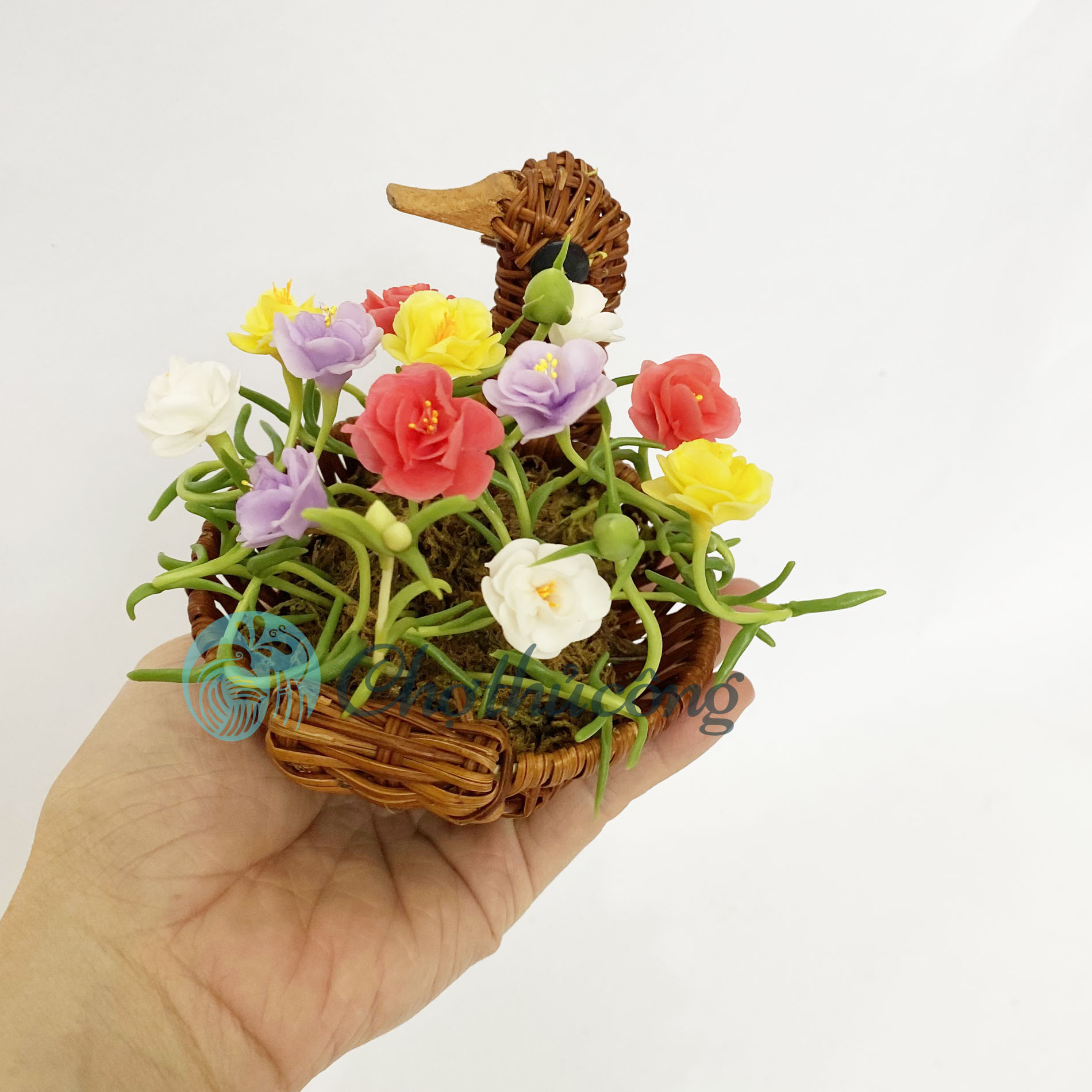 Giỏ hoa mười giờ đất sét mini Nhật Thái kết hợp Giỏ mây tre đan, rổ mây tự nhiên - chậu cây mini hoa handmade - chậu hoa giả để bàn, quà tặng handmade