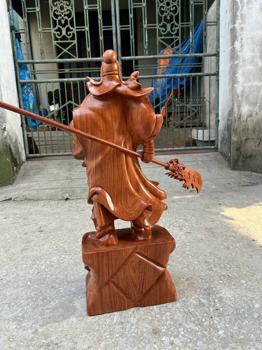 Tượng quan công cầm đao ,đứng trên đầu hổ phù bằng gỗ hương đá kt cao 80×30×19cm
